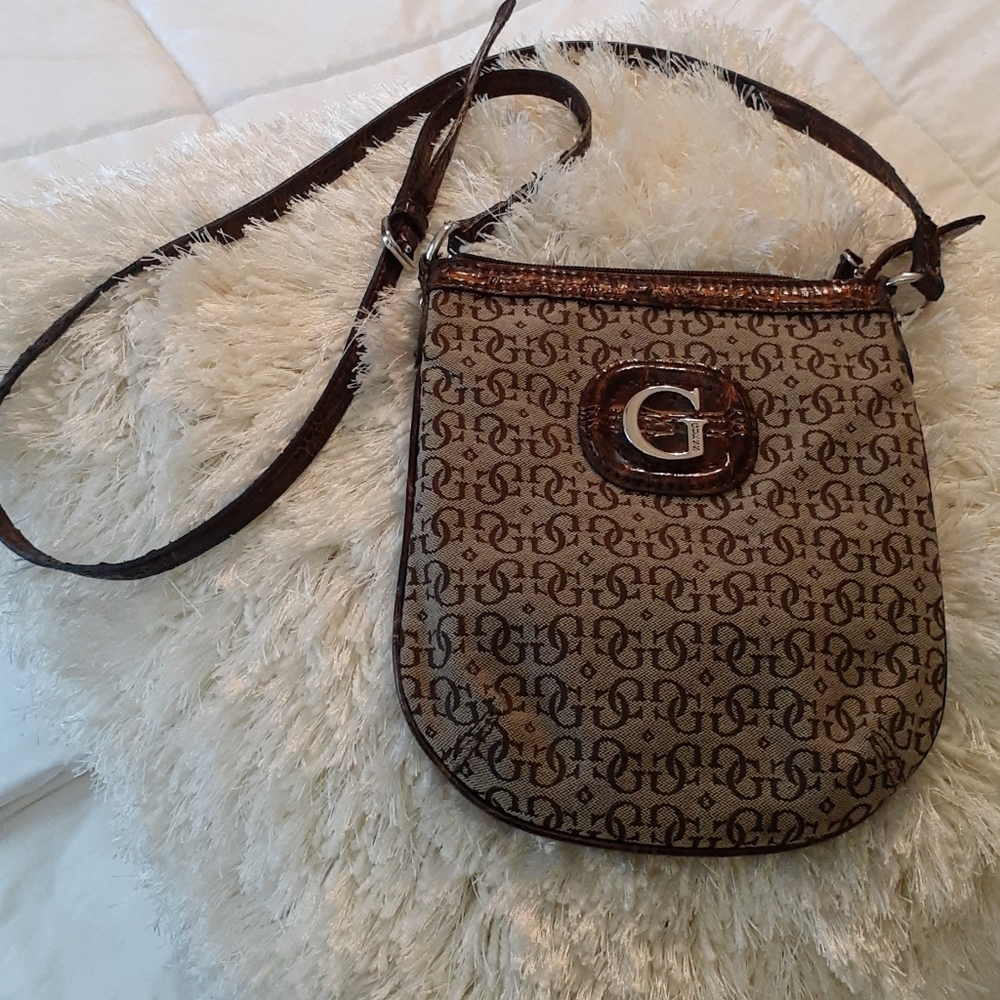Guess Crossbody Tan and Brown